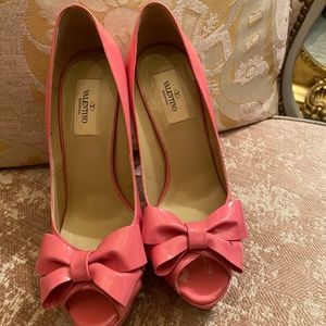 pink patent leather Valentino  heels. Has what looks like black ink 🖊 pen mark
